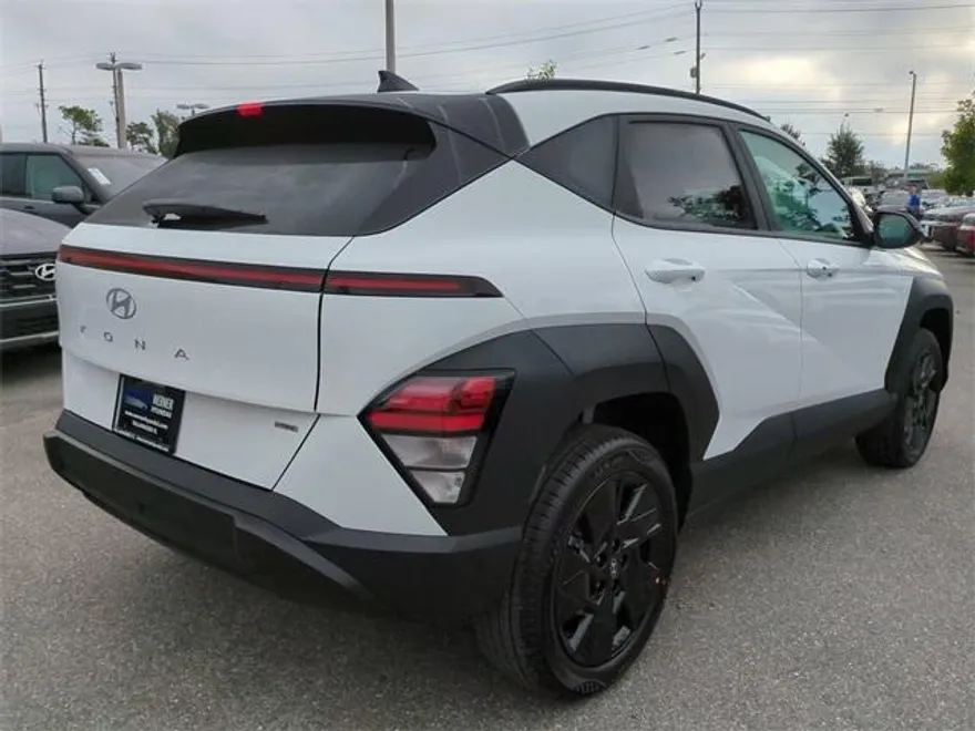 2026 Hyundai Kona SEL photo 1