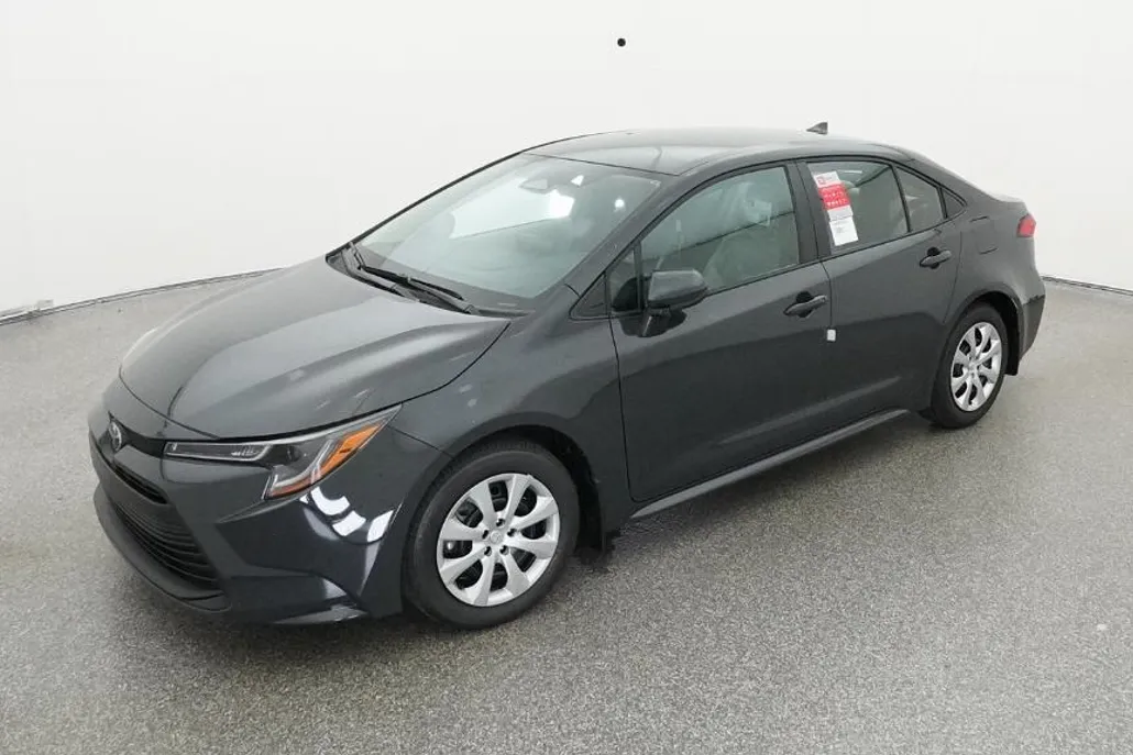 2026 Toyota Corolla LE photo 1