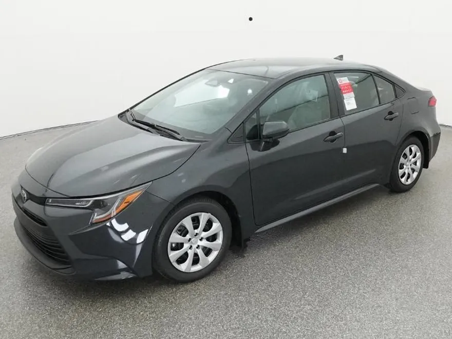2026 Toyota Corolla LE photo 1