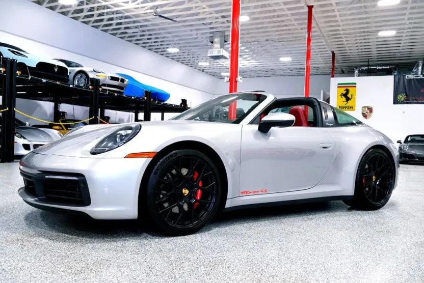 2021 Porsche 911 Targa 4S photo 1