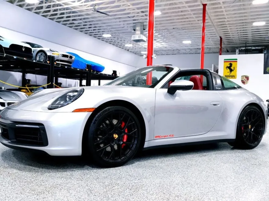 2021 Porsche 911 Targa 4S photo 1