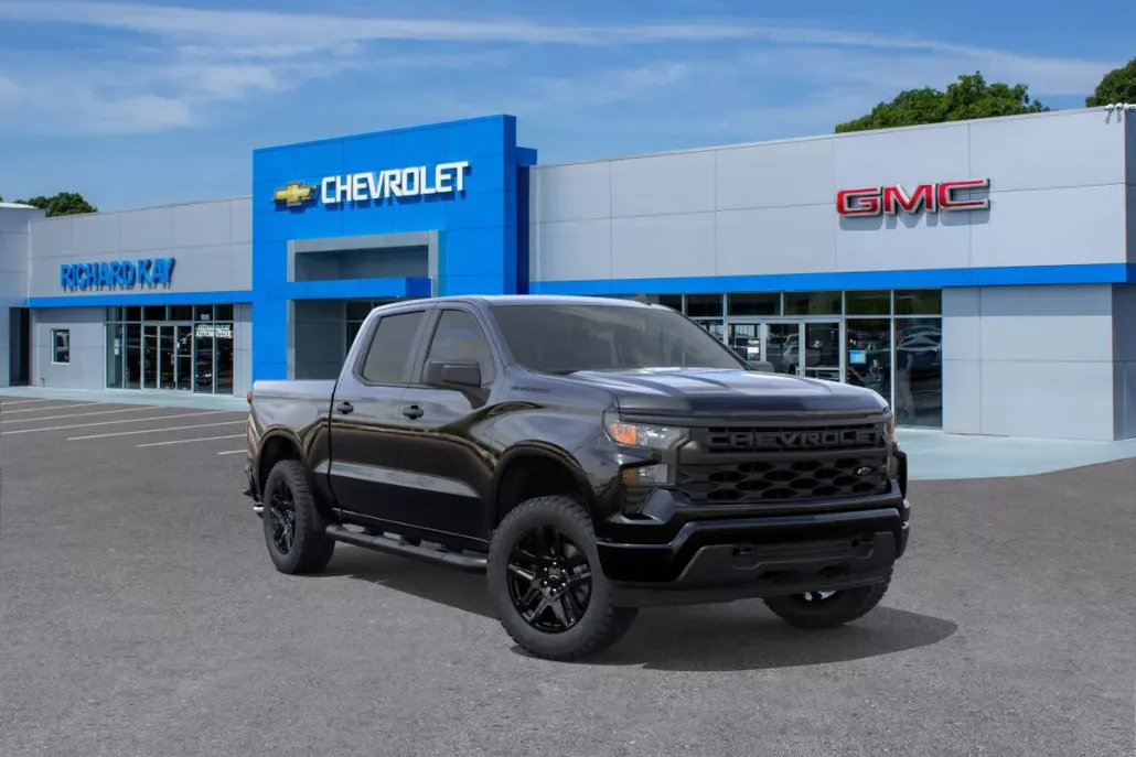 2026 Chevrolet Silverado 1500 Custom photo 1