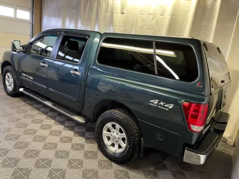2006 Nissan Titan LE Crew Cab photo 4