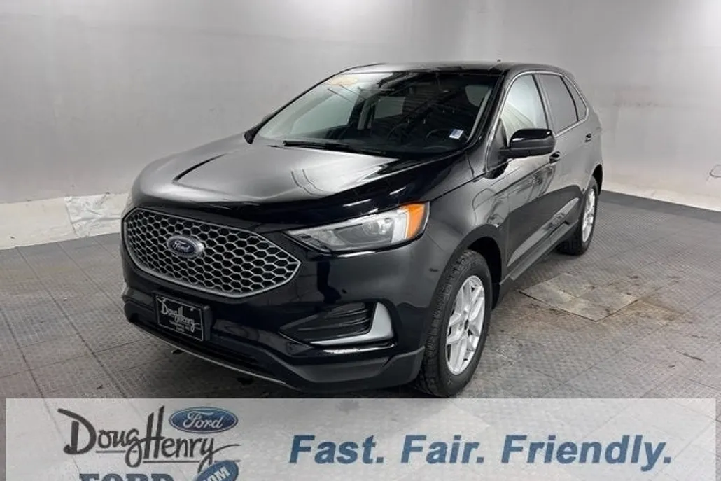 2023 Ford Edge SEL photo 1