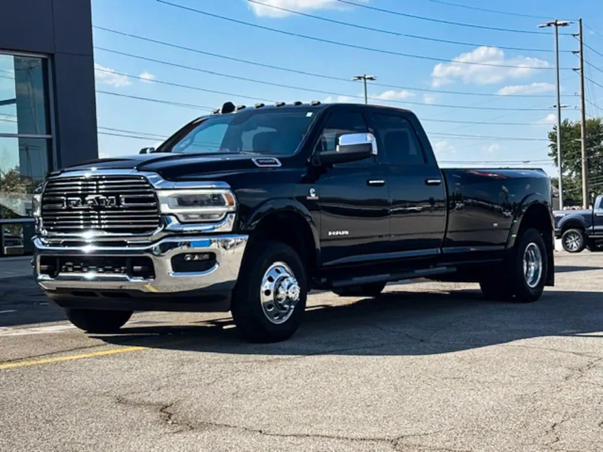 2022 Ram 3500 Laramie photo 1