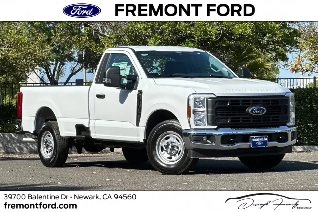 2025 Ford F-250 photo 1