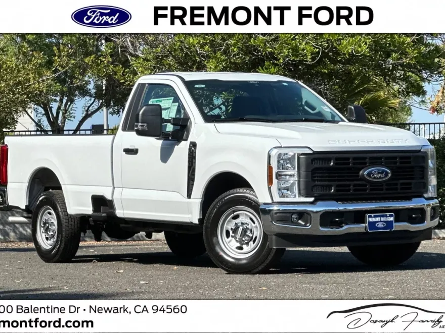 2025 Ford F-250 photo 1