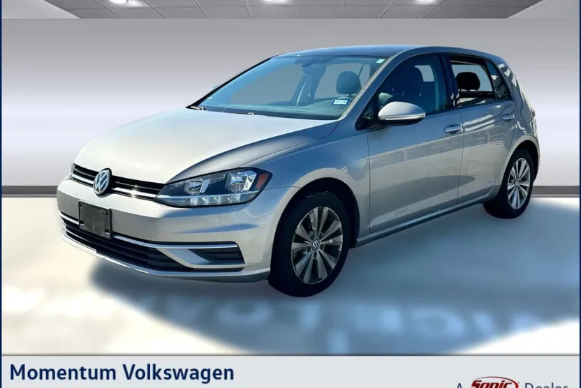 2020 Volkswagen Golf TSI photo 1