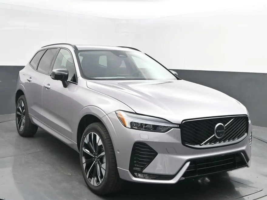 2026 Volvo XC60 B5 Plus photo 1