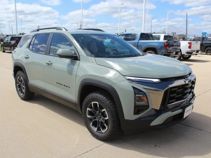 2026 Chevrolet Equinox ACTIV photo 1