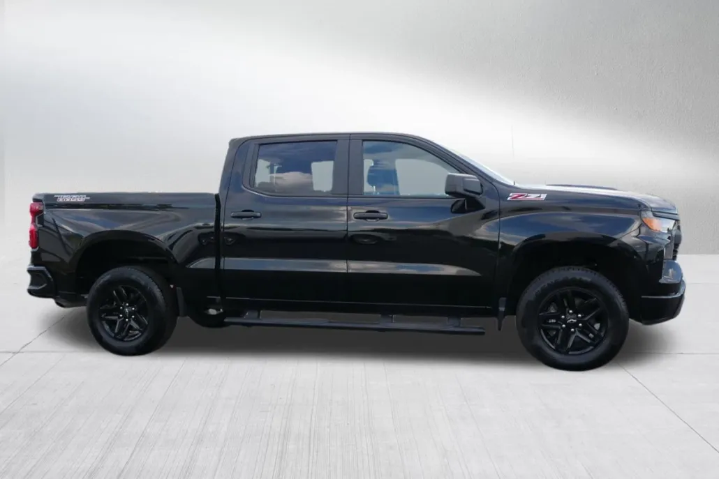2022 Chevrolet Silverado 1500 Custom Trail Boss photo 1