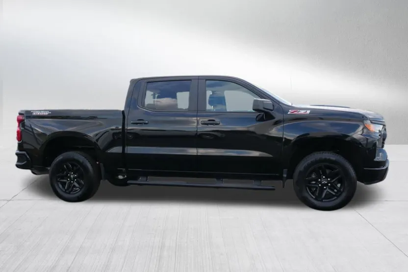 2022 Chevrolet Silverado 1500 Custom Trail Boss photo 1