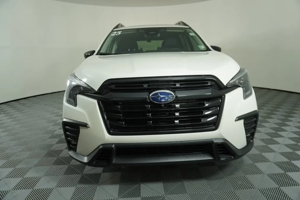 2025 Subaru Ascent Onyx Edition Touring photo 1