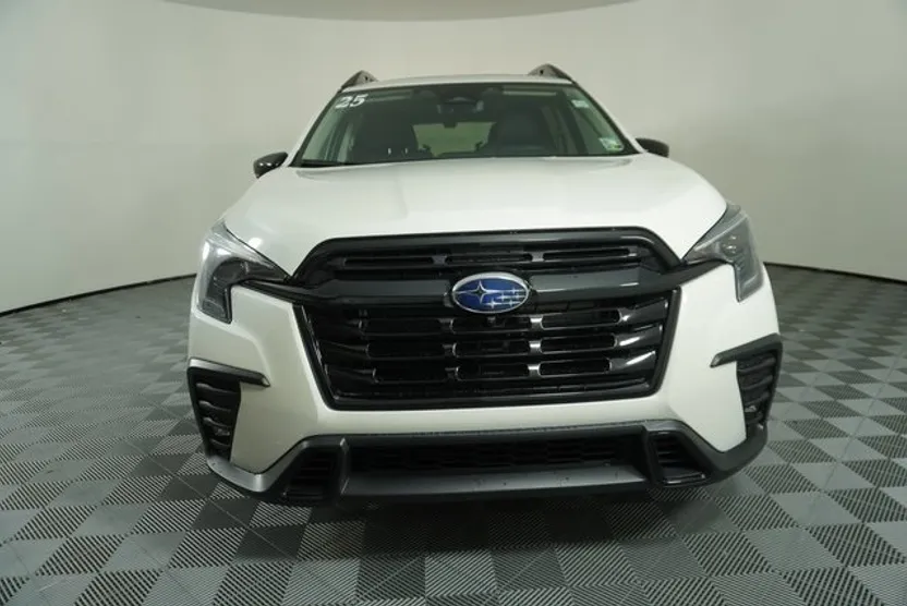 2025 Subaru Ascent Onyx Edition Touring photo 1