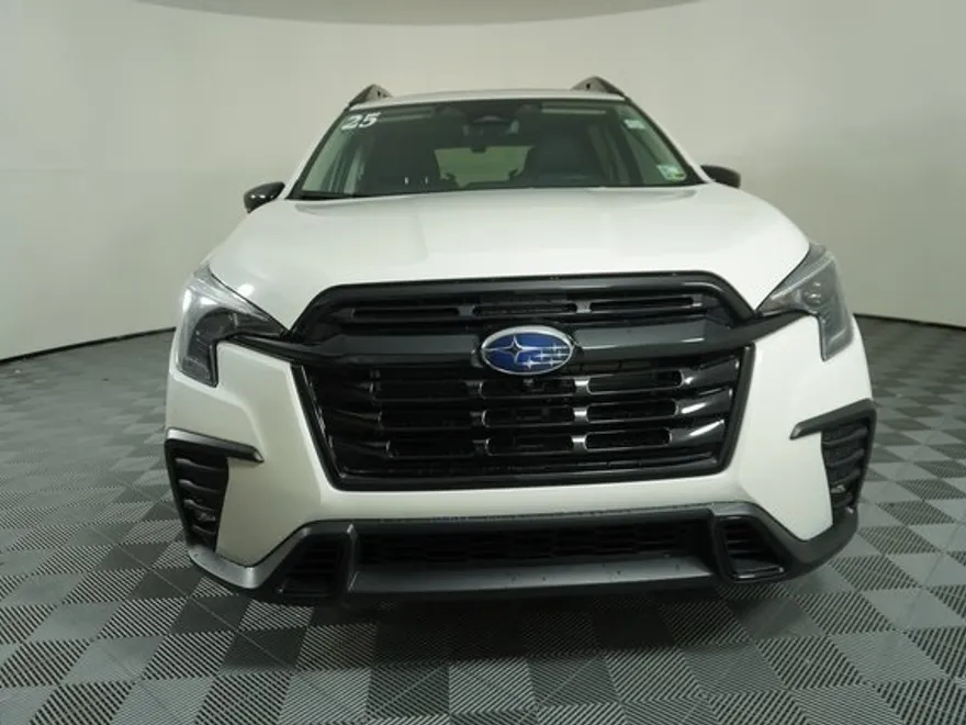 2025 Subaru Ascent Onyx Edition Touring photo 1