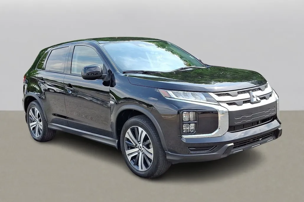2024 Mitsubishi Outlander Sport ES photo 1