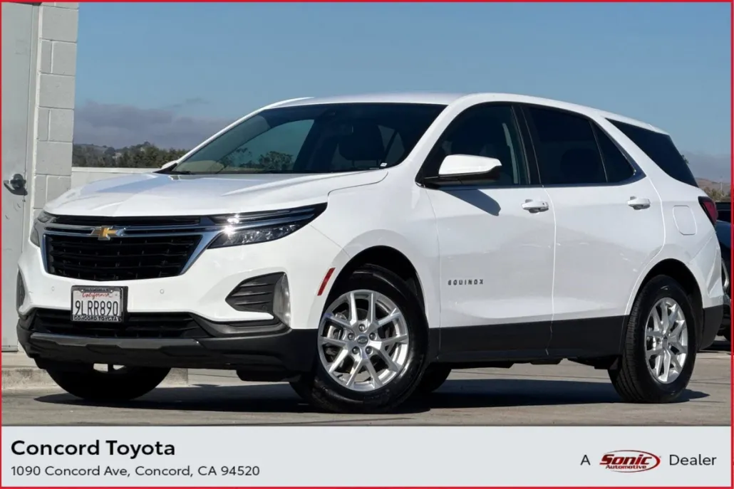 2024 Chevrolet Equinox LT photo 1