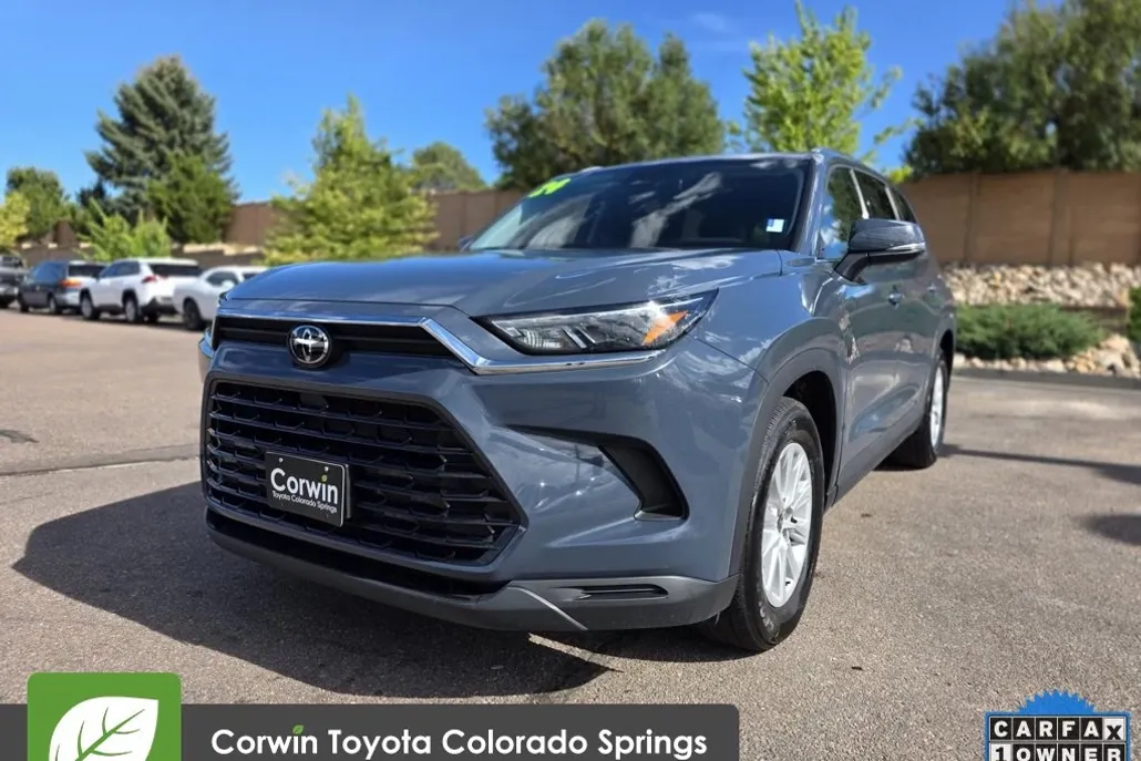 2024 Toyota Grand Highlander XLE photo 1