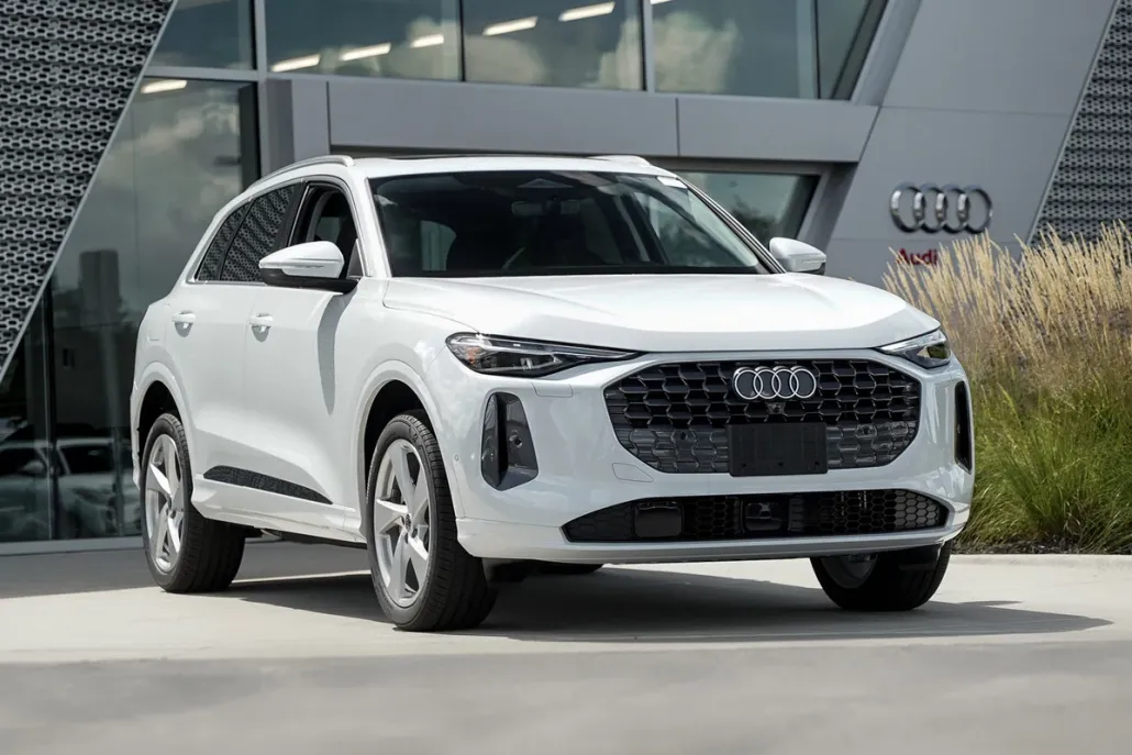2025 Audi Q5 Premium Plus photo 1