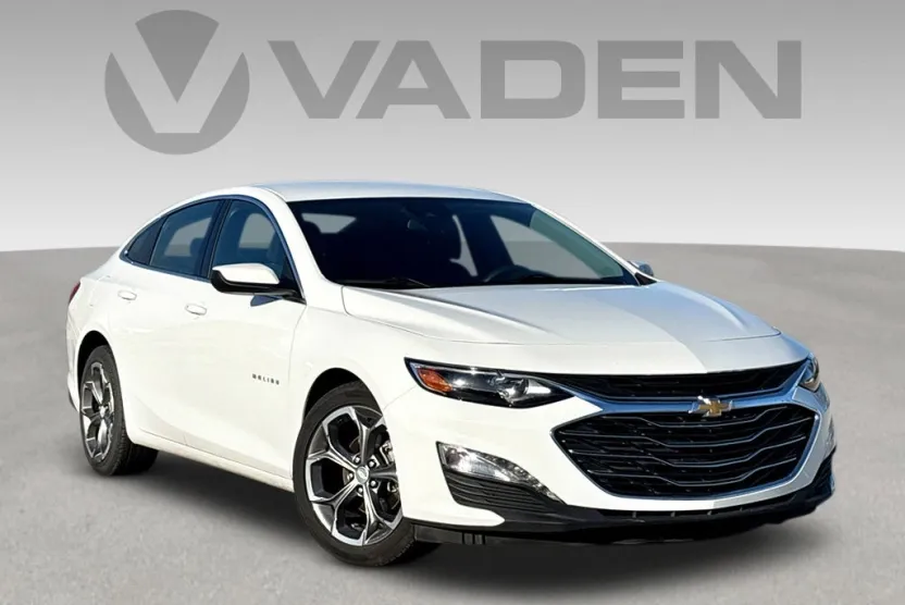 2024 Chevrolet Malibu 1LT photo 1