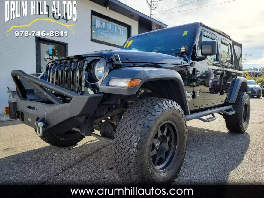 2019 Jeep Wrangler Unlimited Sport photo 1