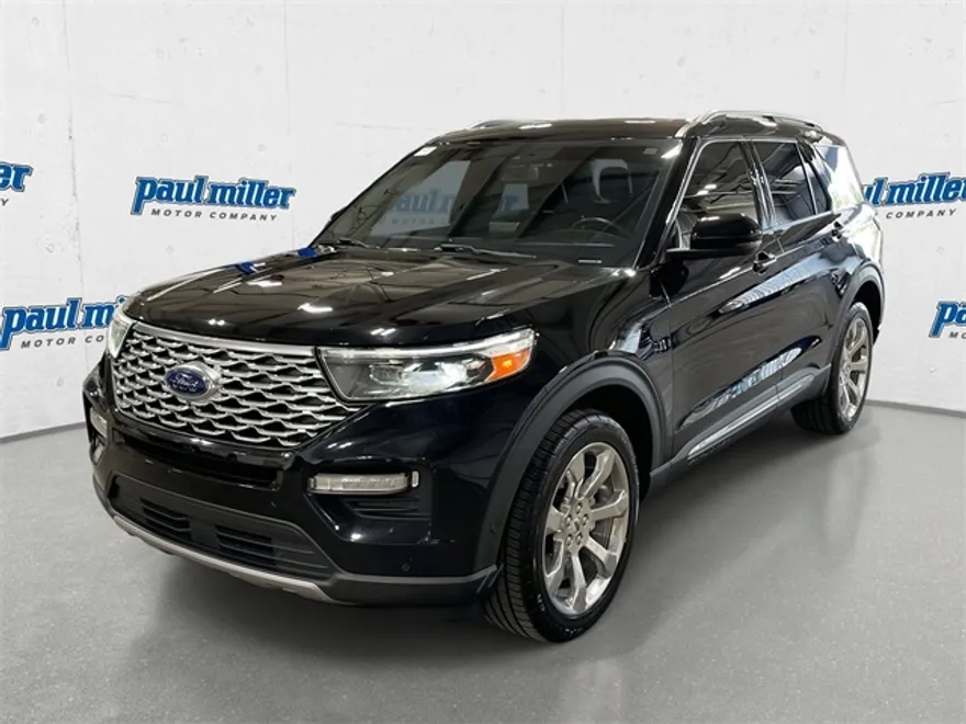 2020 Ford Explorer Platinum photo 1