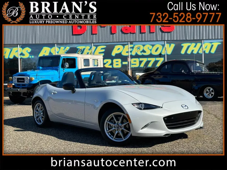 2016 Mazda MX-5 Miata Miata Sport photo 1
