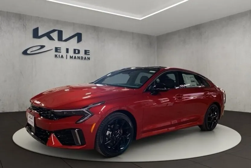 2026 Kia K5 GT-Line photo 1
