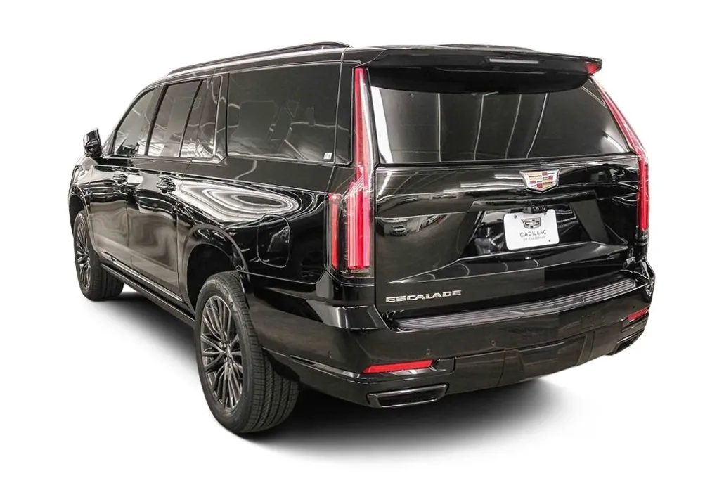 2026 Cadillac Escalade ESV Platinum Sport photo 1