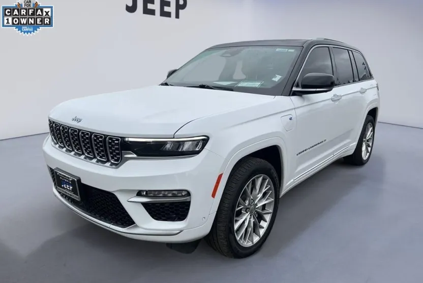 2022 Jeep Grand Cherokee Summit 4xe photo 1
