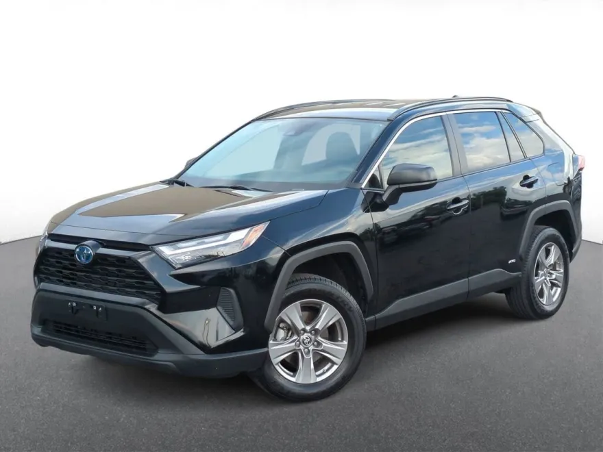 2024 Toyota RAV4 Hybrid LE photo 1
