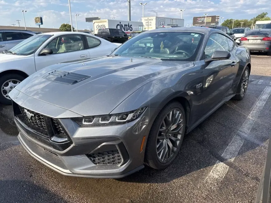 2024 Ford Mustang GT Premium photo 1