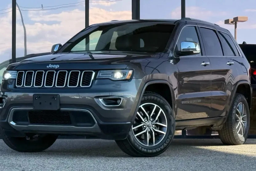 2019 Jeep Grand Cherokee Limited Sport photo 1
