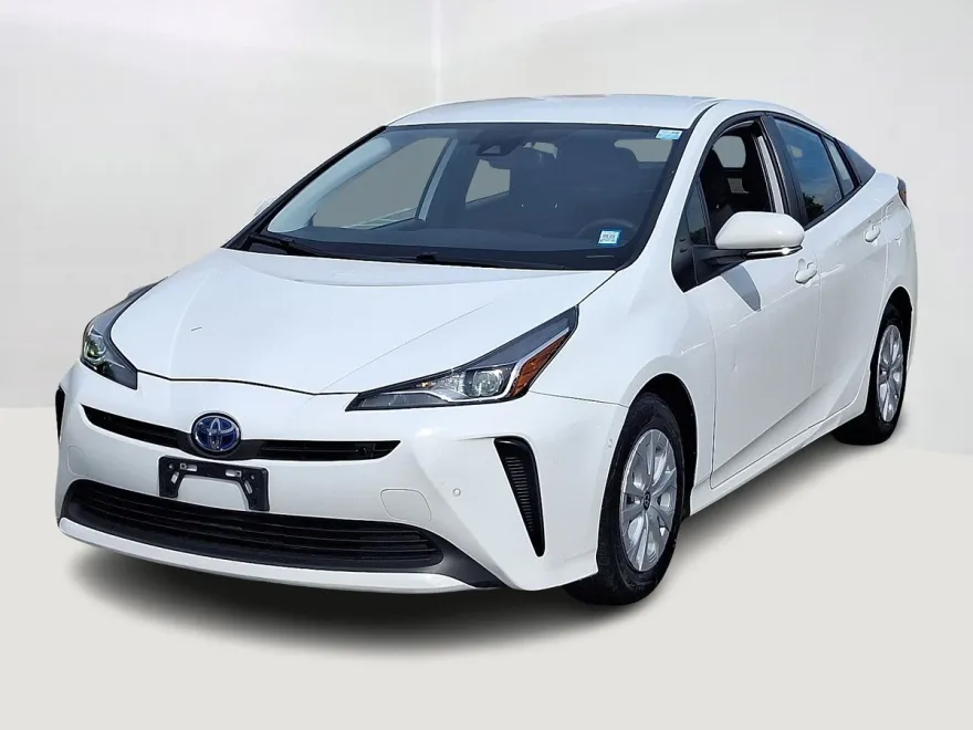 2022 Toyota Prius L Eco photo 1