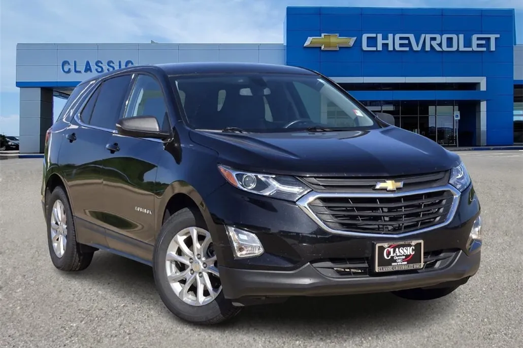 2019 Chevrolet Equinox LT photo 1