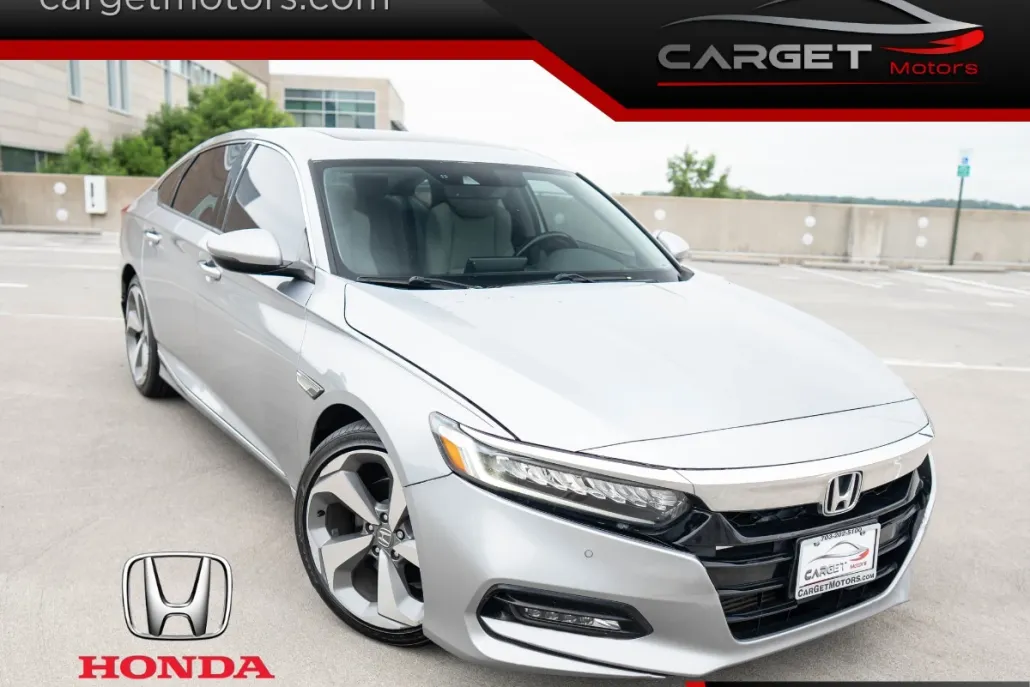 2019 Honda Accord Touring 2.0T photo 1