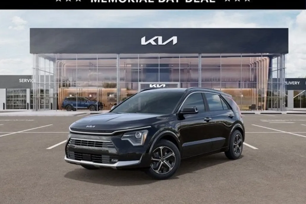 2025 Kia Niro SX photo 1