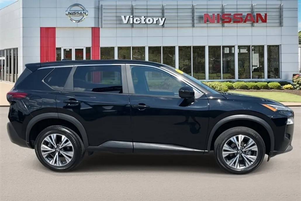 2023 Nissan Rogue SV photo 1