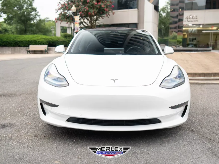 2018 Tesla Model 3 Long Range photo 1