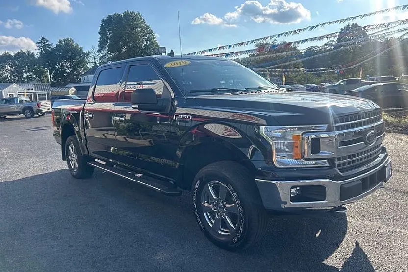 2019 Ford F-150 XLT photo 1