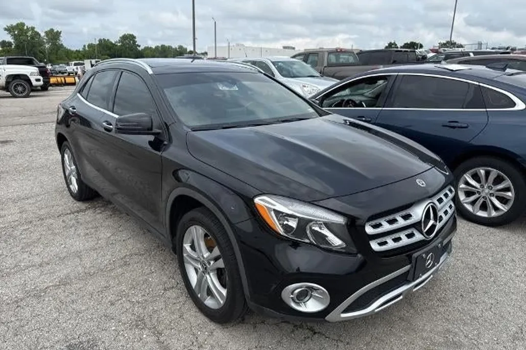 2018 Mercedes Benz GLA 250 4MATIC photo 1