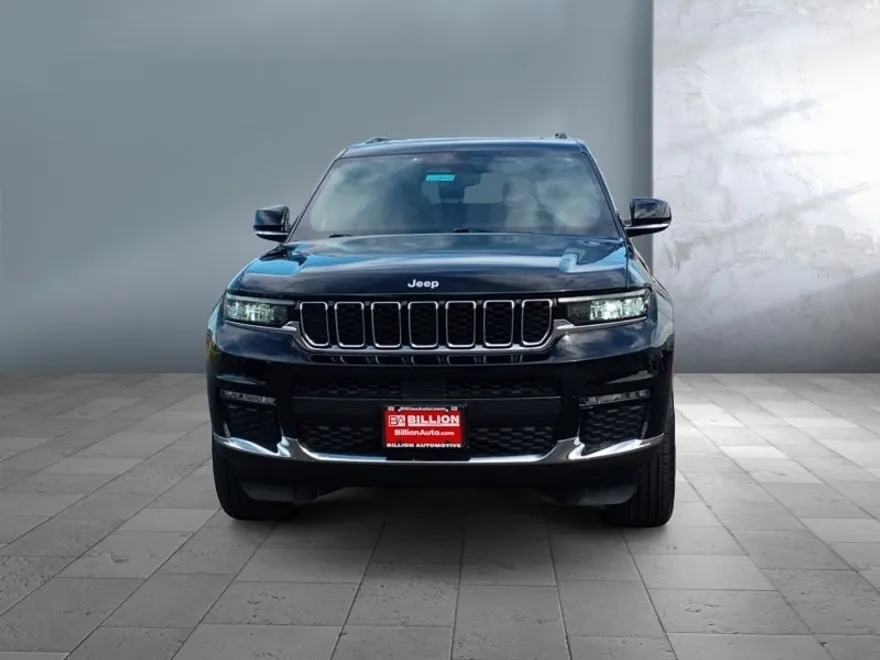 2024 Jeep Grand Cherokee Limited photo 1