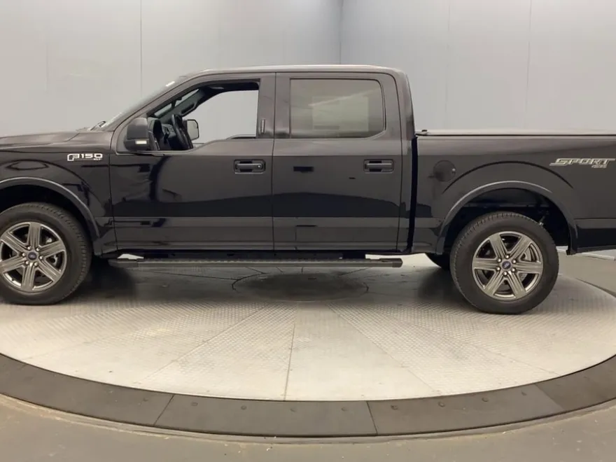 2020 Ford F-150 XLT photo 1