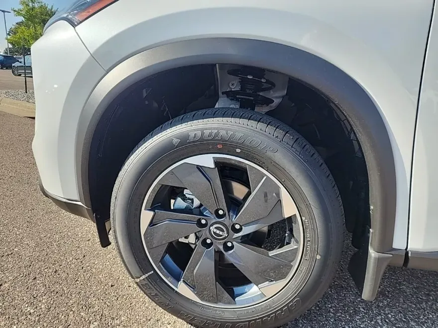 2026 Nissan Rogue SV photo 1