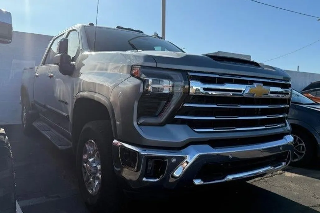 2024 Chevrolet Silverado 2500HD LTZ photo 1