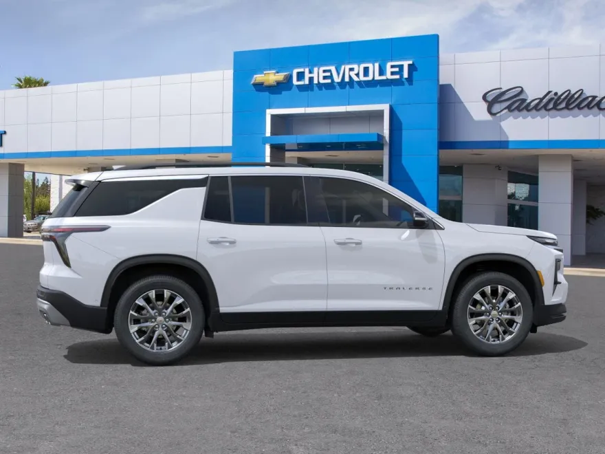 2026 Chevrolet Traverse photo 1