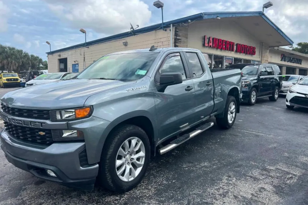 2020 Chevrolet Silverado 1500 Custom photo 1