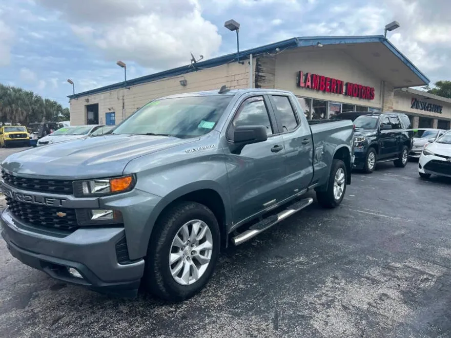 2020 Chevrolet Silverado 1500 Custom photo 1