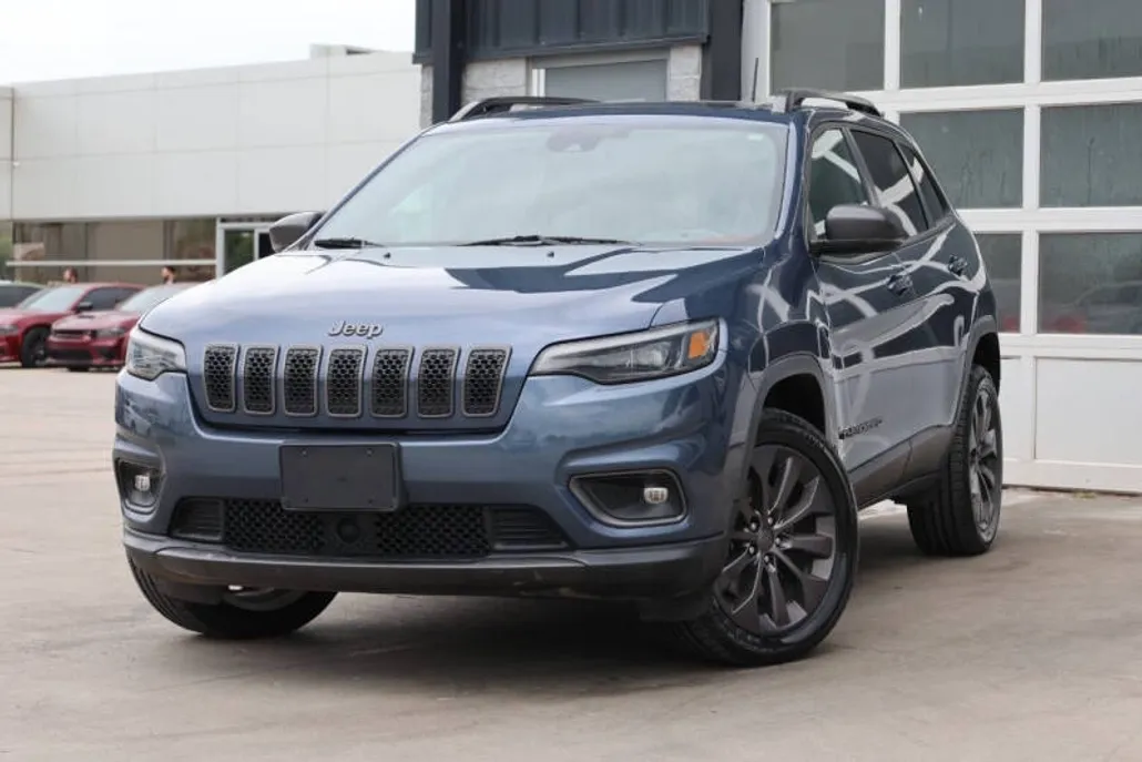 2021 Jeep Cherokee 80th Anniversary Edition photo 1