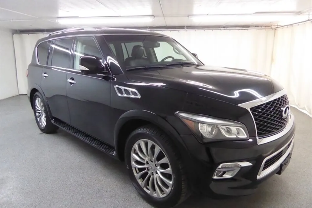2015 Infiniti QX80 photo 1